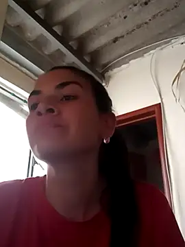 Snapshot of blue_and_whithe chatting on April 1, 7:33 pm blue and whithe online show from April 1, 7:33 pm