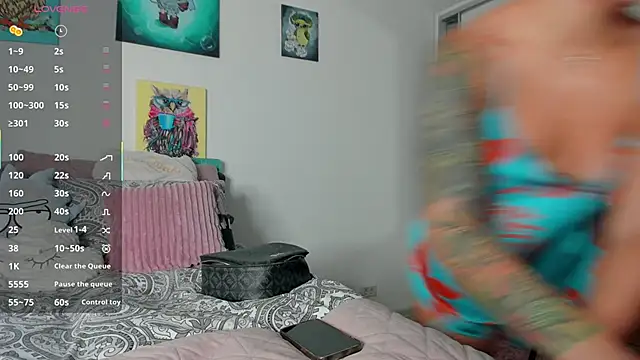 Snapshot of NNNoire chatting on October 23, 12:37 pm NNNoire online show from October 23, 12:37 pm