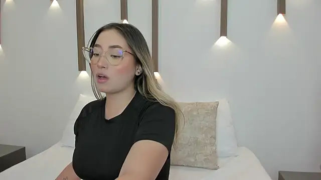 Snapshot of antonella_cutie_ chatting on January 29, 12:02 pm antonella cutie online show from January 29, 12:02 pm