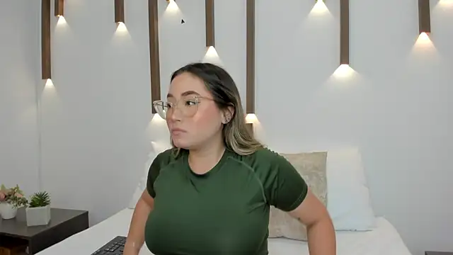 Snapshot of antonella_cutie_ chatting on January 31, 11:56 am antonella cutie online show from January 31, 11:56 am