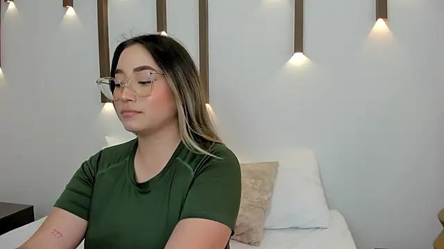Snapshot of antonella_cutie_ chatting on January 31, 3:11 pm antonella cutie online show from January 31, 3:11 pm