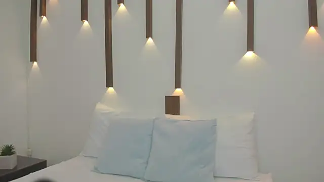 Snapshot of antonella_cutie_ chatting on February 5, 12:06 pm antonella cutie online show from February 5, 12:06 pm