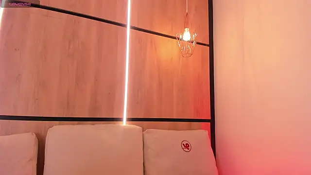 ashlyn parker online show from October 8, 8:39 pm