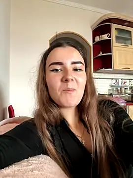 mewKate online show from October 10, 1:10 pm