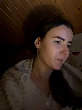 mewKate online show from November 28, 10:12 pm