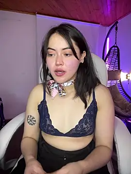Camila pinkk online show from April 30, 1:28 pm