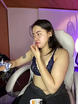 Camila pinkk online show from May 19, 1:50 pm