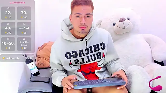 EnriquevillaF online show from March 12, 4:24 pm