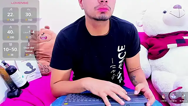 EnriquevillaF online show from March 17, 12:25 pm