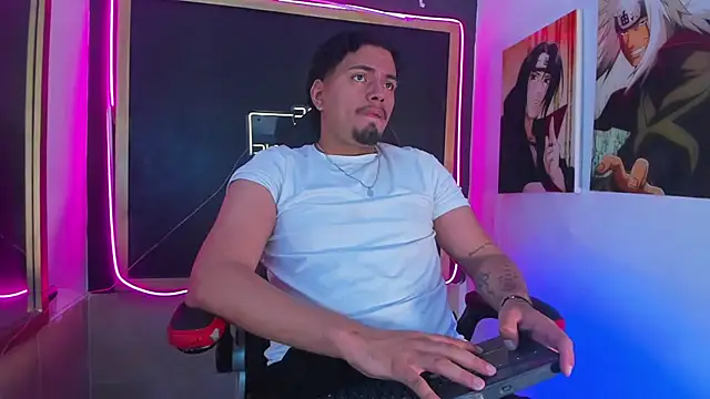 EnriquevillaF online show from October 17, 12:30 pm