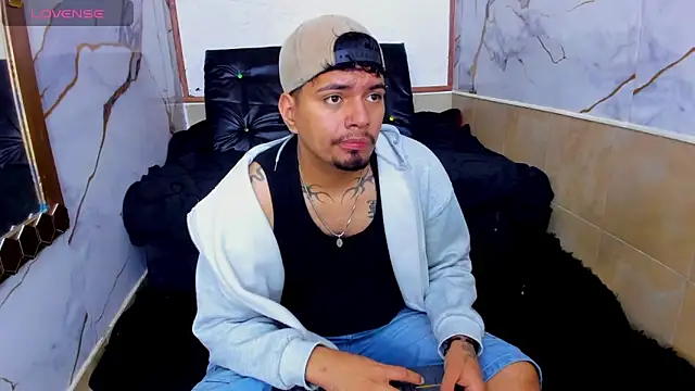 EnriquevillaF online show from October 20, 12:16 pm