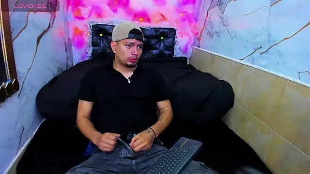 EnriquevillaF online show from October 31, 12:17 pm