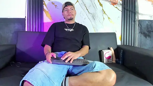 EnriquevillaF online show from November 2, 12:29 pm