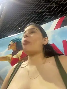 Snapshot of MilaRux chatting on October 30, 1:40 am MilaRux online show from October 30, 1:40 am