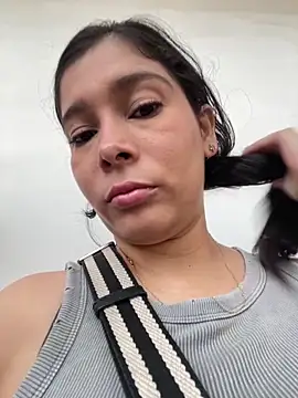 Snapshot of MilaRux chatting on February 21, 1:56 pm MilaRux online show from February 21, 1:56 pm