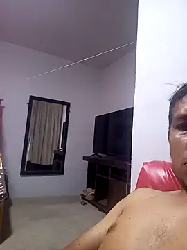 Snapshot of Elpeque_x40 chatting on January 5, 4:14 am Elpeque x40 online show from January 5, 4:14 am