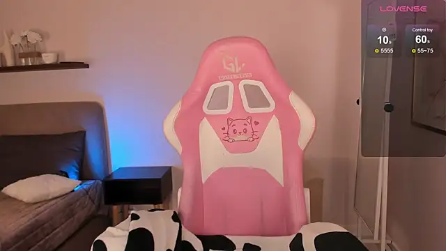 blue nymph1 online show from October 7, 10:01 am