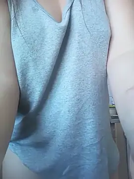 Snapshot of Lauren_Amabel chatting on March 27, 9:32 am Lauren Amabel online show from March 27, 9:32 am