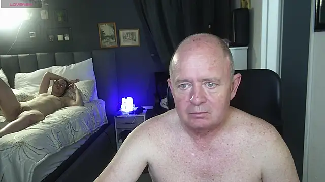 boeslaboes1 online show from November 4, 5:23 pm