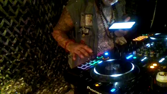 justthetip4209 online show from July 2, 8:26 pm