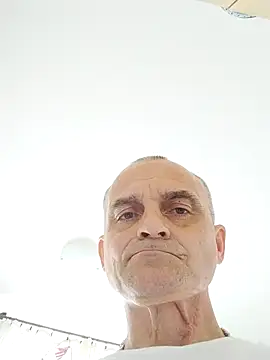 Snapshot of hhhhhh56z chatting on November 14, 10:14 am hhhhhh56z online show from November 14, 10:14 am