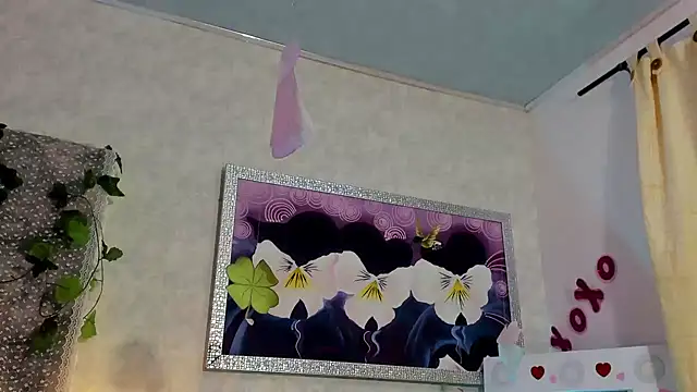 Snapshot of VeronicaOlson_ chatting on March 16, 7:48 am VeronicaOlson  online show from March 16, 7:48 am