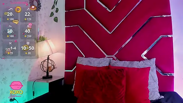 Snapshot of VeronicaOlson_ chatting on September 18, 2:13 am VeronicaOlson  online show from September 18, 2:13 am