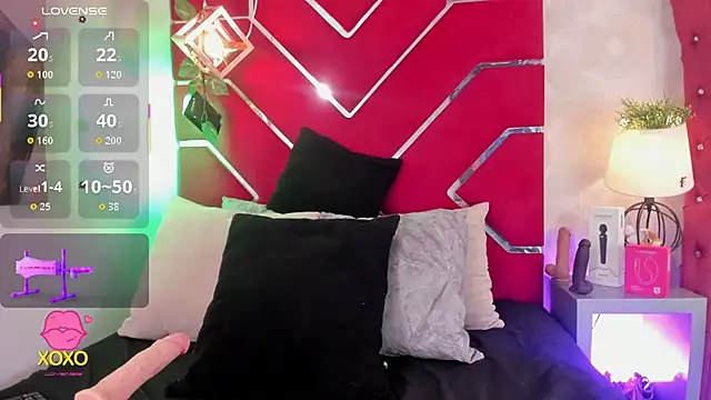 Snapshot of VeronicaOlson_ chatting on October 11, 4:01 am VeronicaOlson  online show from October 11, 4:01 am