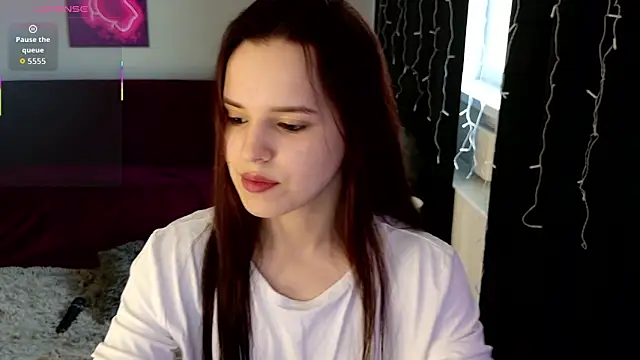 Harleen Moore online show from May 10, 5:12 am