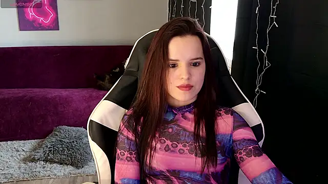 Harleen Moore online show from May 12, 4:53 am