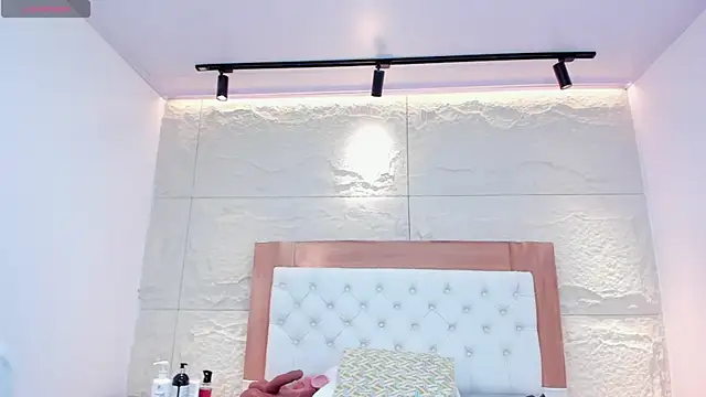 FLEURGRECO online show from May 13, 12:24 pm