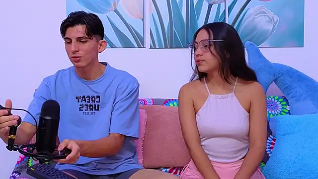 Ana and Leo online show from June 6, 3:28 pm