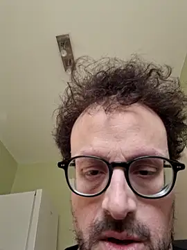 Snapshot of littlehairyman chatting on March 7, 1:51 pm littlehairyman online show from March 7, 1:51 pm