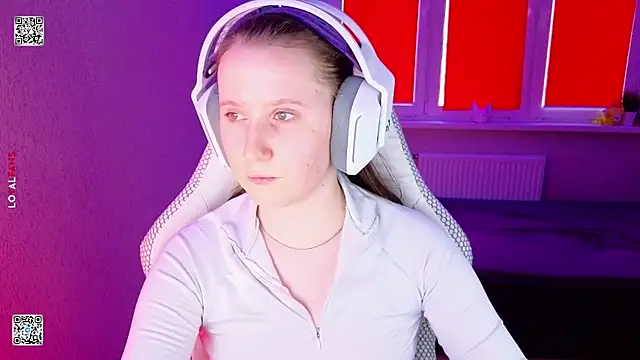 Snapshot of mon_lola chatting on March 26, 11:16 am mon lola online show from March 26, 11:16 am