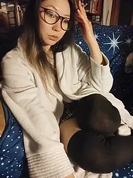 LoveFoxyQueen online show from March 26, 8:25 pm