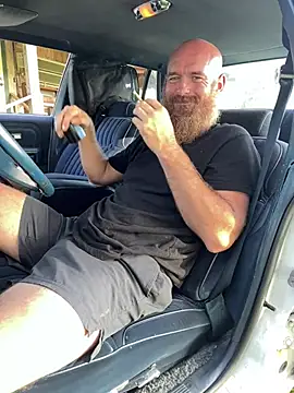 Snapshot of 32XRedBeard chatting on July 15, 12:32 pm 32XRedBeard online show from July 15, 12:32 pm