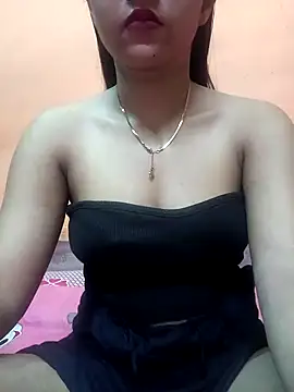 Snapshot of Eisha_20s chatting on February 7, 12:31 am Eisha 20s online show from February 7, 12:31 am
