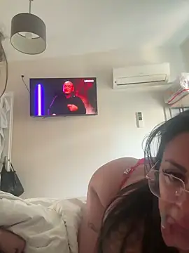 MelissathequeenOff online show from May 2, 3:28 pm