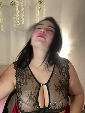 Snapshot of karla_hotgirl chatting on March 8, 12:52 am karla hotgirl online show from March 8, 12:52 am