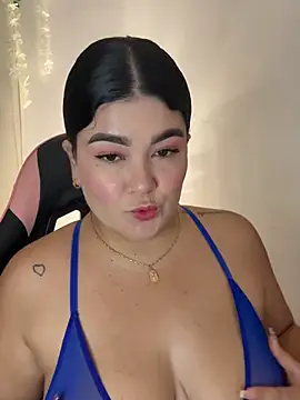 Snapshot of karla_hotgirl chatting on March 12, 1:23 am karla hotgirl online show from March 12, 1:23 am