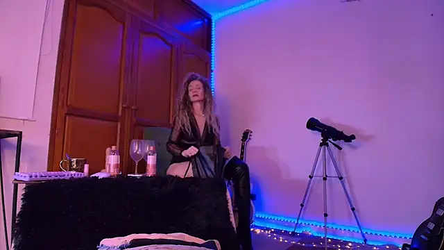 antonelawow online show from March 4, 12:05 am