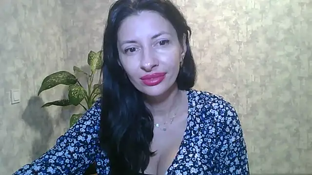 Snapshot of LissaBlossom chatting on September 20, 3:46 pm LissaBlossom online show from September 20, 3:46 pm