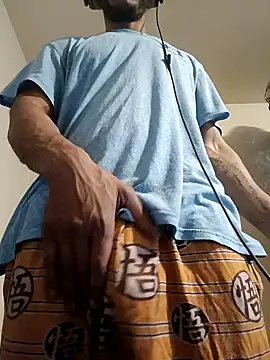 Snapshot of MrDaddyBbSnake chatting on January 20, 2:22 am MrDaddyBbSnake online show from January 20, 2:22 am