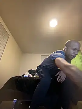 Snapshot of MrDaddyBbSnake chatting on February 8, 7:48 am MrDaddyBbSnake online show from February 8, 7:48 am