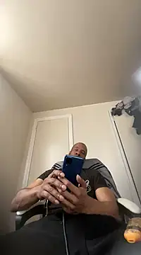 Snapshot of MrDaddyBbSnake chatting on February 25, 5:04 pm MrDaddyBbSnake online show from February 25, 5:04 pm