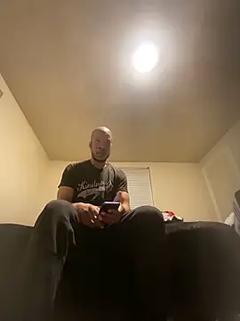 Snapshot of MrDaddyBbSnake chatting on February 25, 11:33 pm MrDaddyBbSnake online show from February 25, 11:33 pm