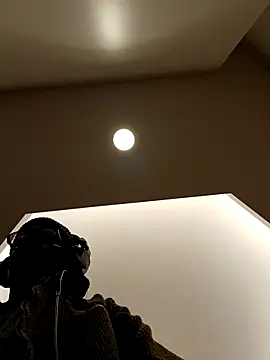 Snapshot of MrDaddyBbSnake chatting on March 3, 10:42 pm MrDaddyBbSnake online show from March 3, 10:42 pm