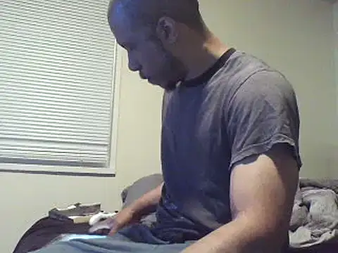 Snapshot of MrDaddyBbSnake chatting on March 15, 4:46 am MrDaddyBbSnake online show from March 15, 4:46 am