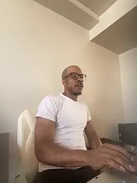 Snapshot of MrDaddyBbSnake chatting on September 8, 4:50 pm MrDaddyBbSnake online show from September 8, 4:50 pm