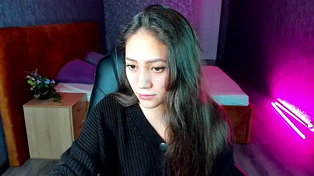 Bellalovesss online show from January 17, 5:53 am